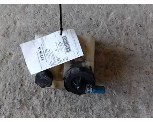 FREIGHTLINER M2 106 POWER STEERING RESERVOIR