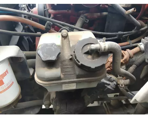 FREIGHTLINER M2 106 POWER STEERING RESERVOIR