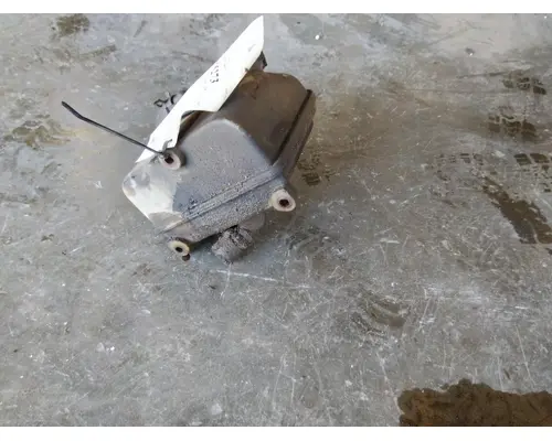 FREIGHTLINER M2 106 POWER STEERING RESERVOIR