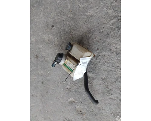 FREIGHTLINER M2 106 POWER STEERING RESERVOIR