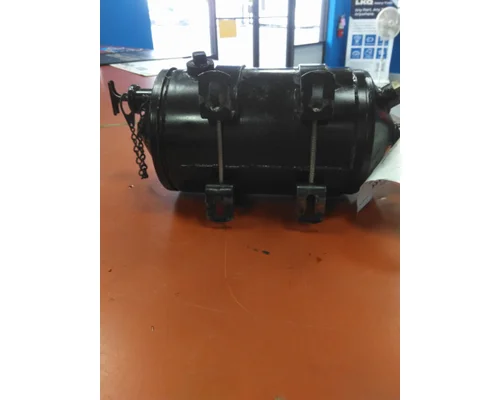 FREIGHTLINER M2 106 POWER STEERING RESERVOIR