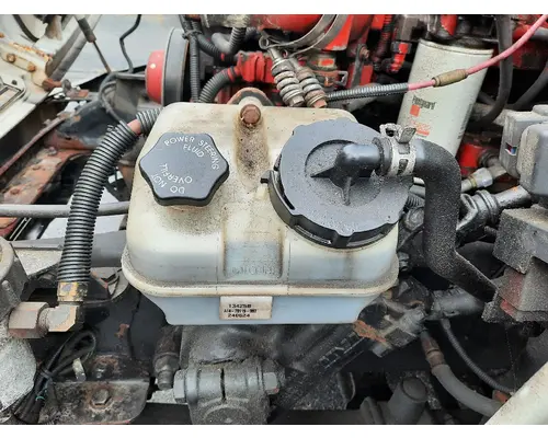 FREIGHTLINER M2 106 POWER STEERING RESERVOIR