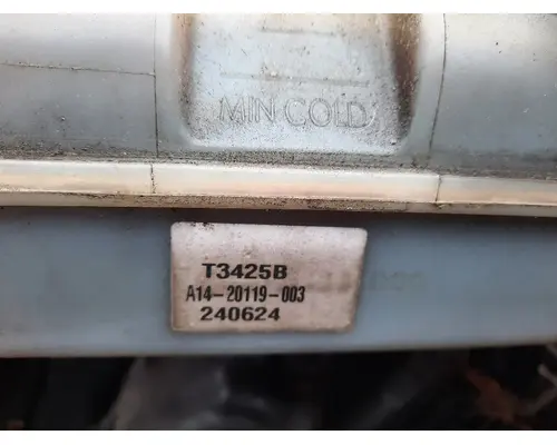 FREIGHTLINER M2 106 POWER STEERING RESERVOIR