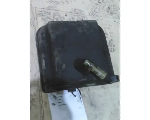 FREIGHTLINER M2 106 POWER STEERING RESERVOIR