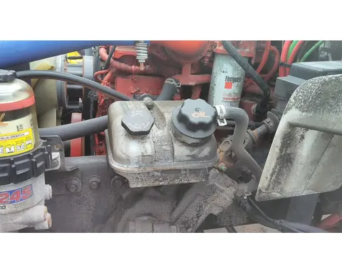 FREIGHTLINER M2 106 POWER STEERING RESERVOIR