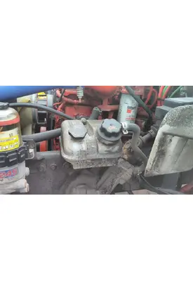 FREIGHTLINER M2 106 POWER STEERING RESERVOIR