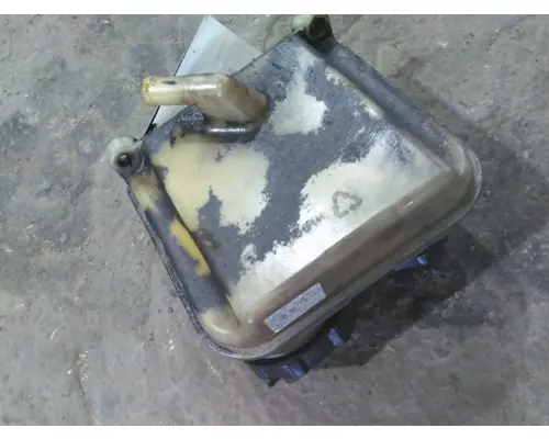 FREIGHTLINER M2 106 POWER STEERING RESERVOIR