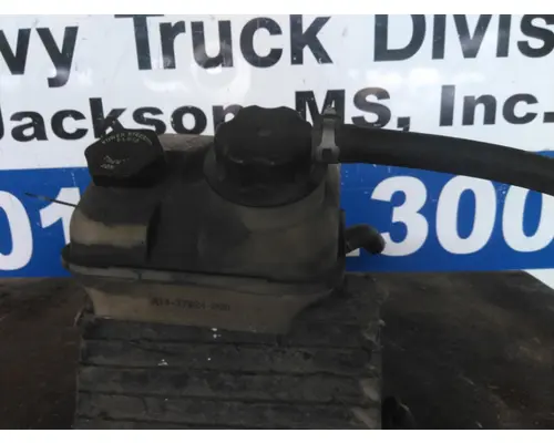 FREIGHTLINER M2 106 POWER STEERING RESERVOIR