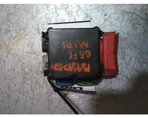 FREIGHTLINER M2 106 POWERNET DISTRIBUTION BOX (PNDB)