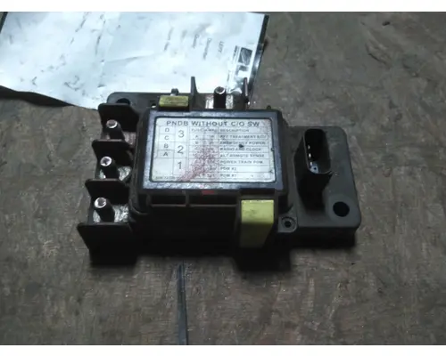 FREIGHTLINER M2 106 POWERNET DISTRIBUTION BOX (PNDB)