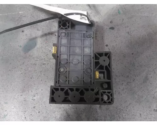 FREIGHTLINER M2 106 POWERNET DISTRIBUTION BOX (PNDB)