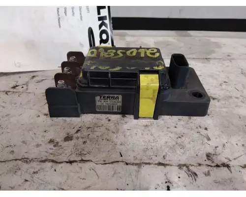 FREIGHTLINER M2 106 POWERNET DISTRIBUTION BOX (PNDB)