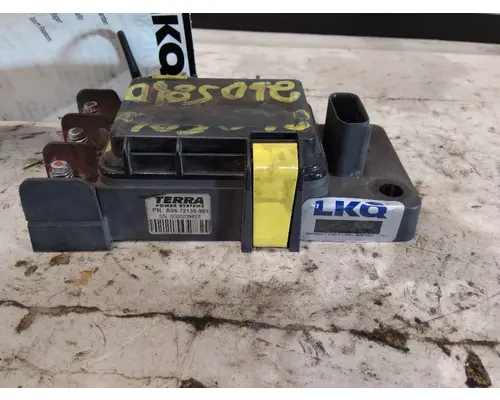 FREIGHTLINER M2 106 POWERNET DISTRIBUTION BOX (PNDB)