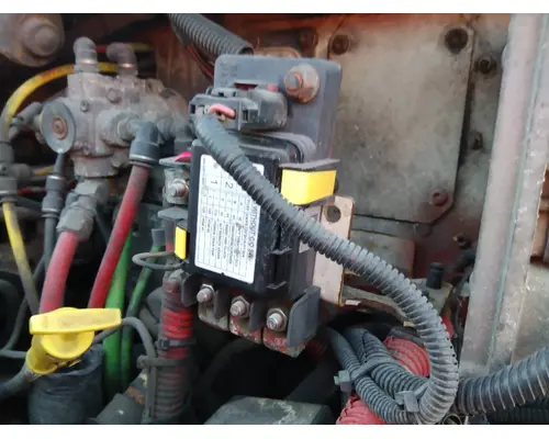 FREIGHTLINER M2 106 POWERNET DISTRIBUTION BOX (PNDB)