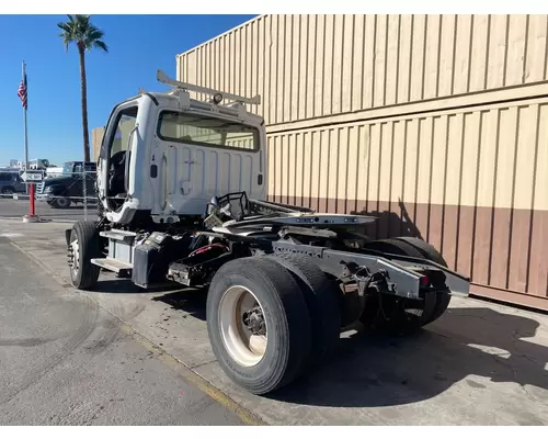 FREIGHTLINER M2 106 Parts Vehicles