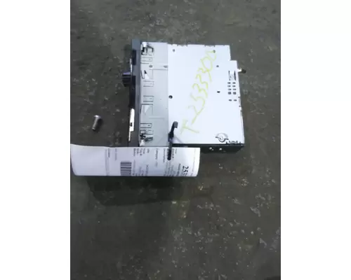 FREIGHTLINER M2 106 RADIO AMFMBLUETOOTH