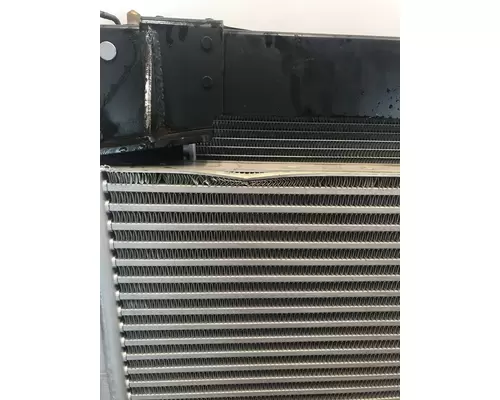 FREIGHTLINER M2 106 Radiator