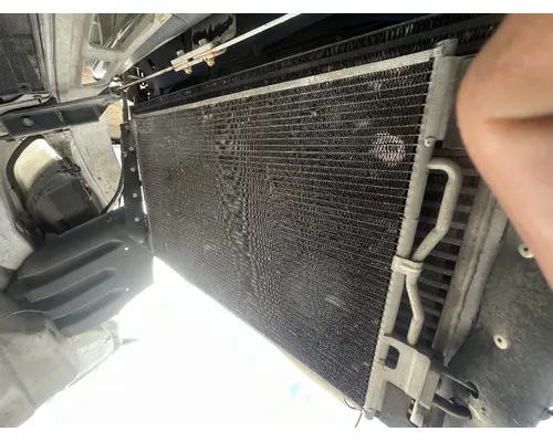 FREIGHTLINER M2 106 Radiator
