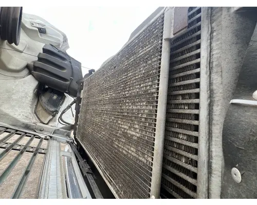 FREIGHTLINER M2 106 Radiator