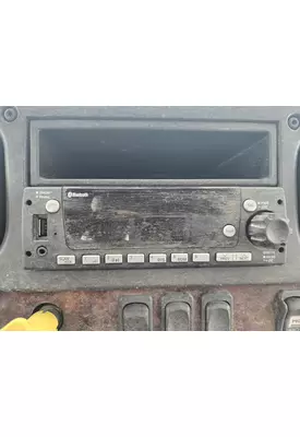 FREIGHTLINER M2 106 Radio