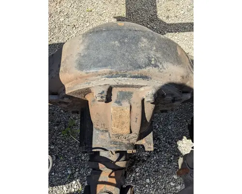 FREIGHTLINER M2 106 Rears (Rear)