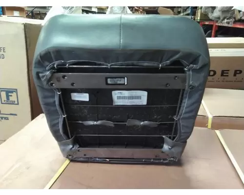 FREIGHTLINER M2 106 SEAT, FRONT