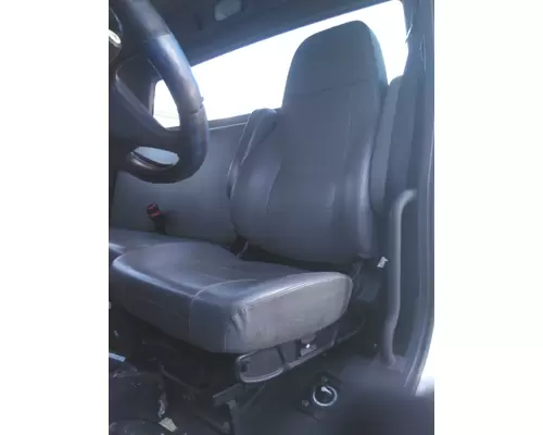 FREIGHTLINER M2 106 SEAT, FRONT