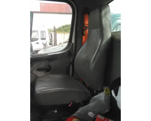 FREIGHTLINER M2 106 SEAT, FRONT