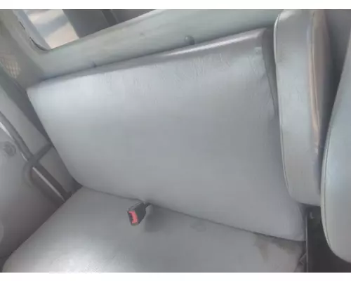 FREIGHTLINER M2 106 SEAT, FRONT