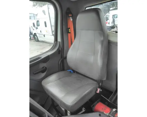 FREIGHTLINER M2 106 SEAT, FRONT