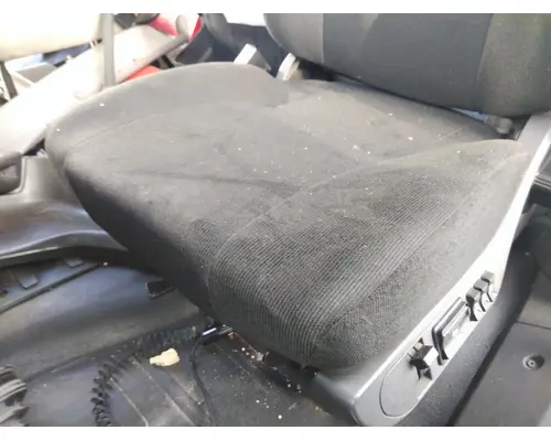 FREIGHTLINER M2 106 SEAT, FRONT