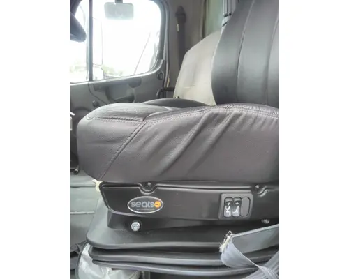 FREIGHTLINER M2 106 SEAT, FRONT