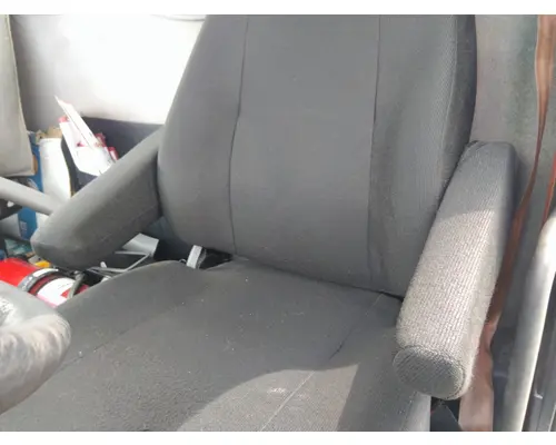 FREIGHTLINER M2 106 SEAT, FRONT