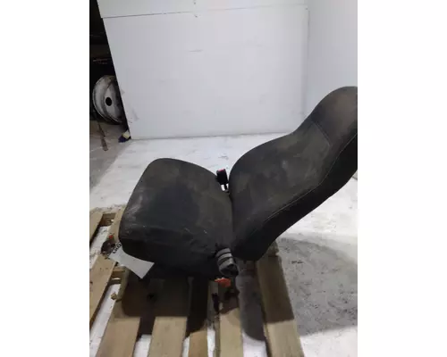 FREIGHTLINER M2 106 SEAT, FRONT