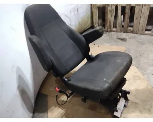 FREIGHTLINER M2 106 SEAT, FRONT