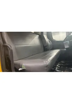 FREIGHTLINER M2 106 SEAT, FRONT