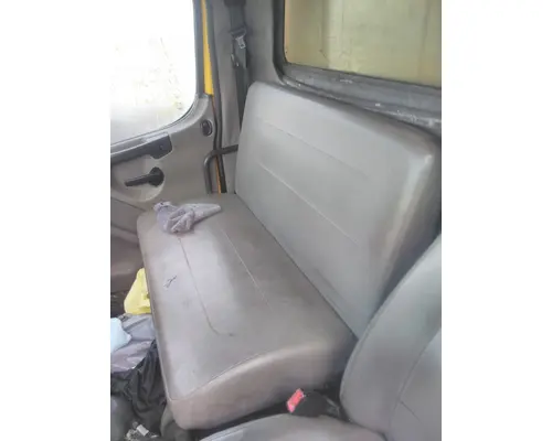 FREIGHTLINER M2 106 SEAT, FRONT