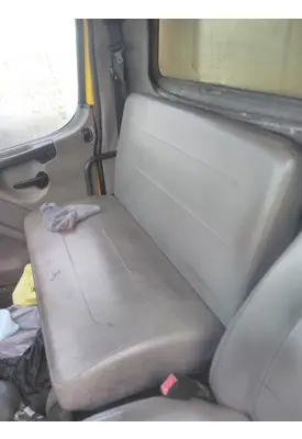 FREIGHTLINER M2 106 SEAT, FRONT