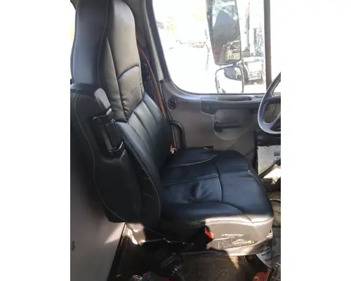 FREIGHTLINER M2 106 SEAT, FRONT