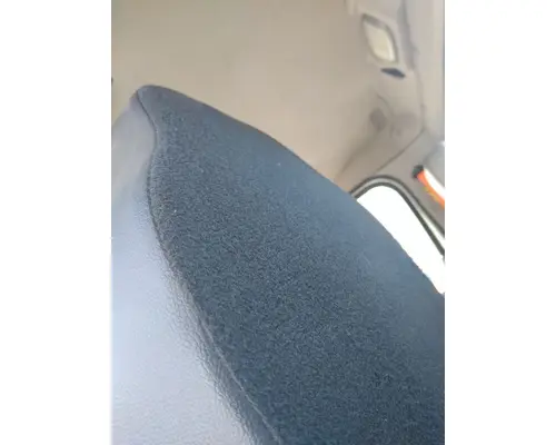 FREIGHTLINER M2 106 SEAT, FRONT