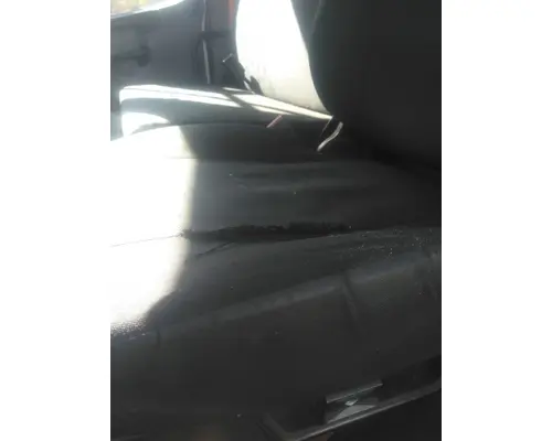 FREIGHTLINER M2 106 SEAT, FRONT