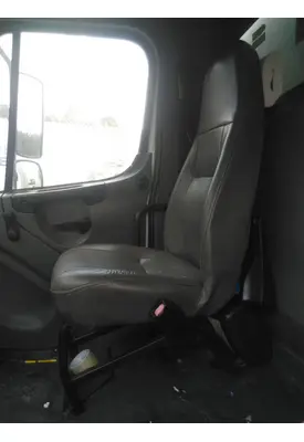 FREIGHTLINER M2 106 SEAT, FRONT