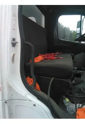 FREIGHTLINER M2 106 SEAT, FRONT