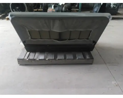 FREIGHTLINER M2 106 SEAT, FRONT