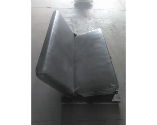 FREIGHTLINER M2 106 SEAT, FRONT