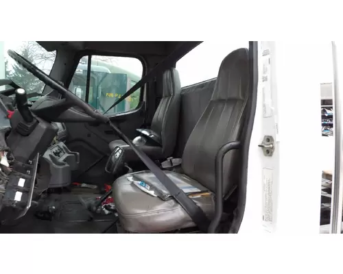 FREIGHTLINER M2 106 SEAT, FRONT