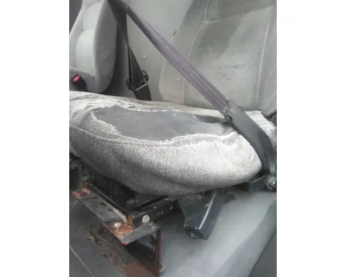 FREIGHTLINER M2 106 SEAT, FRONT