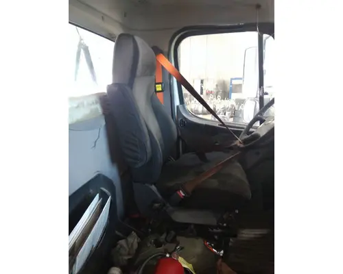 FREIGHTLINER M2 106 SEAT, FRONT