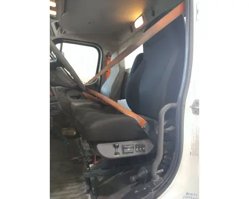 FREIGHTLINER M2 106 SEAT, FRONT