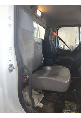 FREIGHTLINER M2 106 SEAT, FRONT